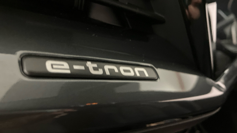 Audi Q4 e-tron 150kW 40 63kWh Black Edition 5dr Auto Electric Estate